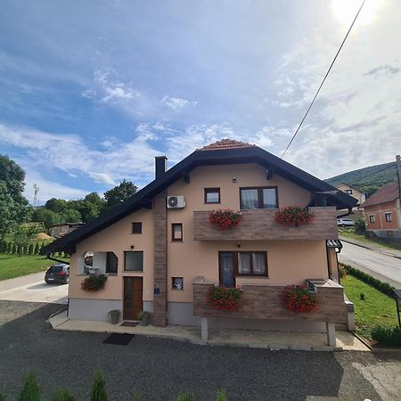 Woodland Hotel Korenica Exterior photo
