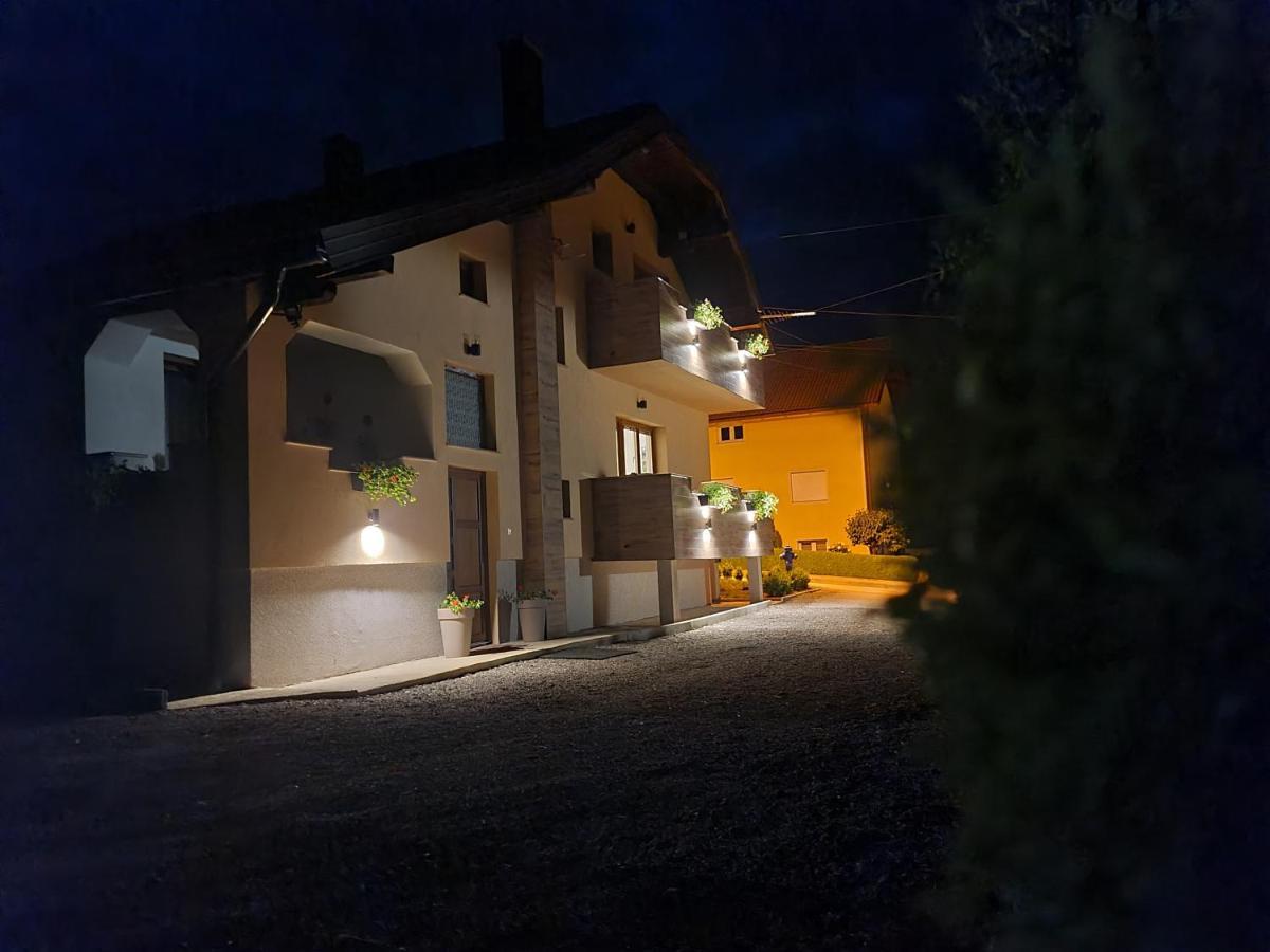 Woodland Hotel Korenica Exterior photo