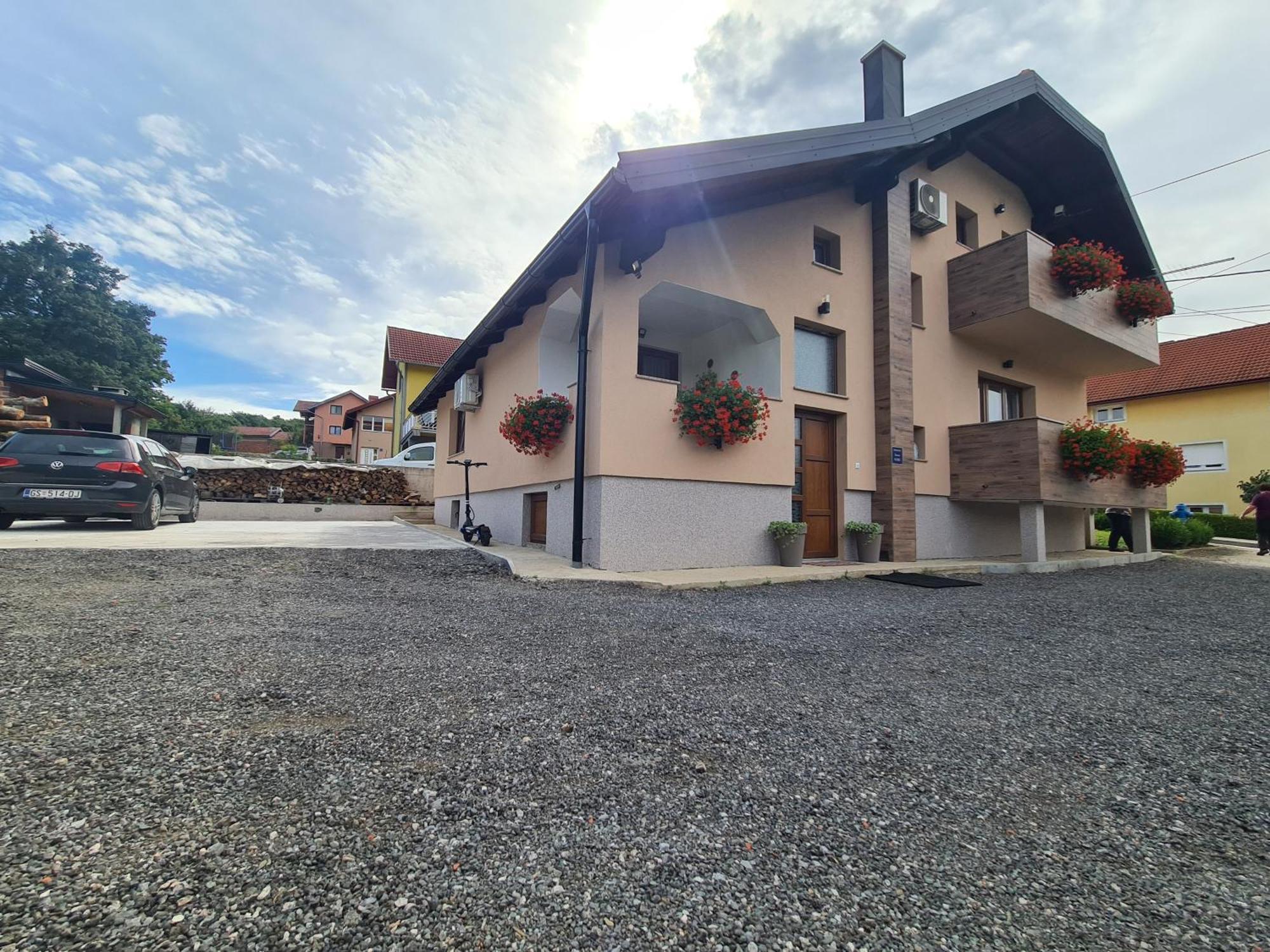 Woodland Hotel Korenica Exterior photo